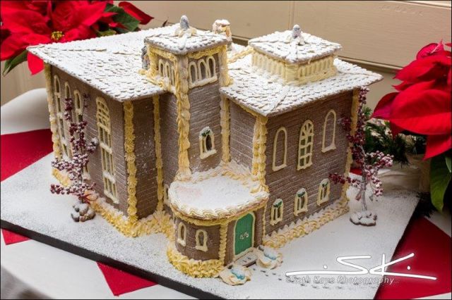  | Lord Jeffery Inn's 2014 Gingerbread House | Photo by Seth Kaye Photography